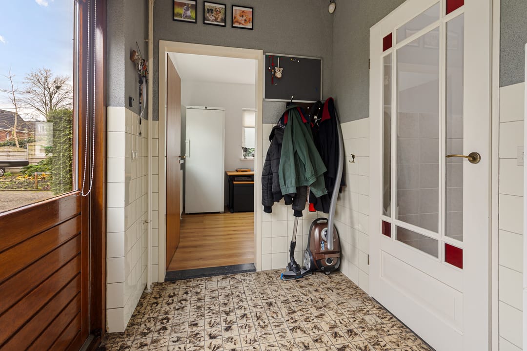 Photo 11 of Weteringstraat 94