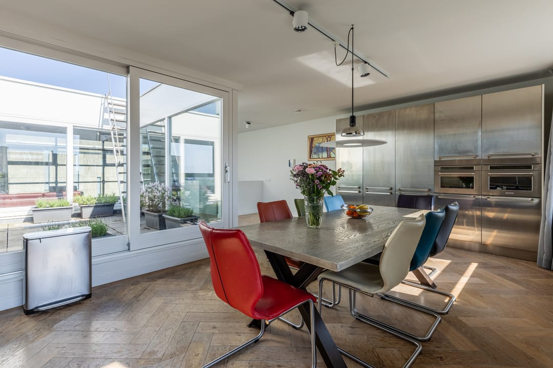 Luxury 3-Level Apartment on Oosterdokseiland with Perpetual Leasehold Paid Off — 41