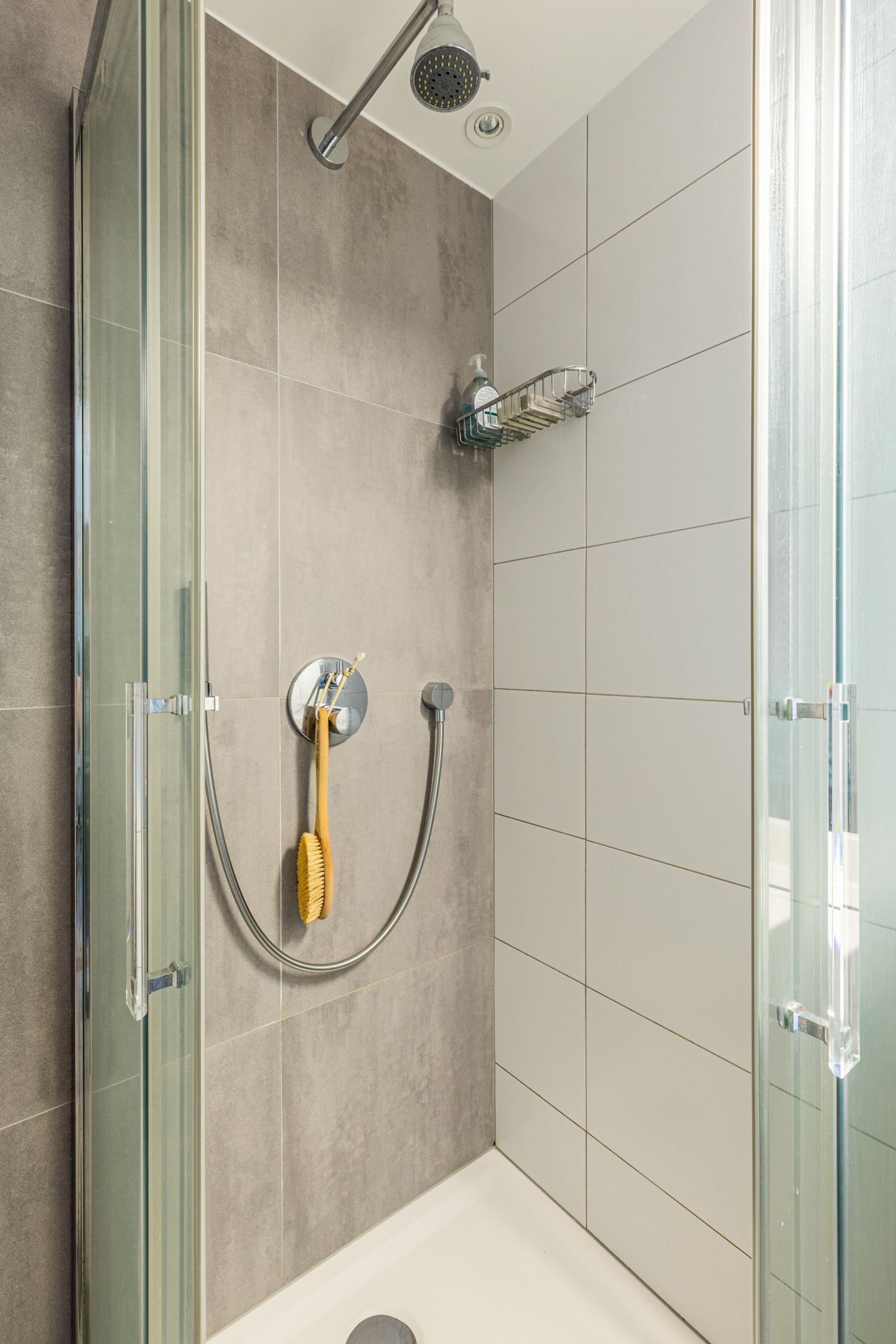 Luxury 3-Level Apartment on Oosterdokseiland with Perpetual Leasehold Paid Off — 33