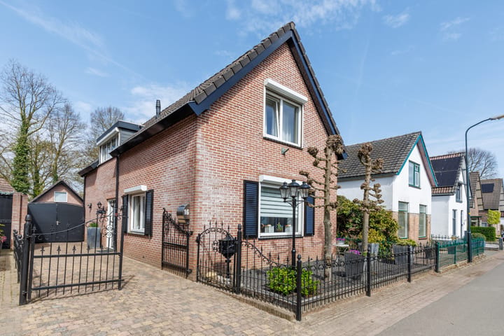 Oranjestraat 16