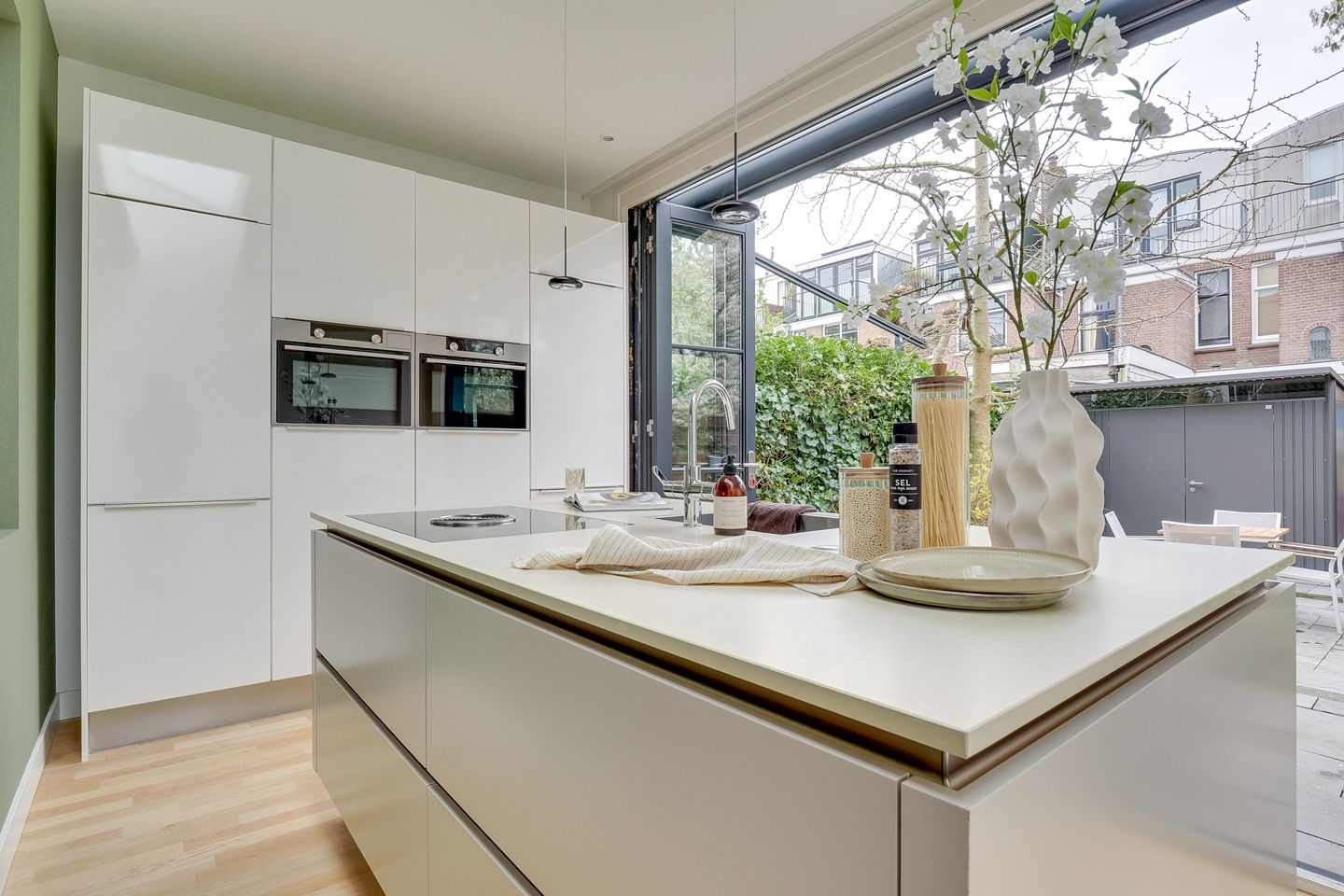 Foto 14 van Oudwijkerlaan 13