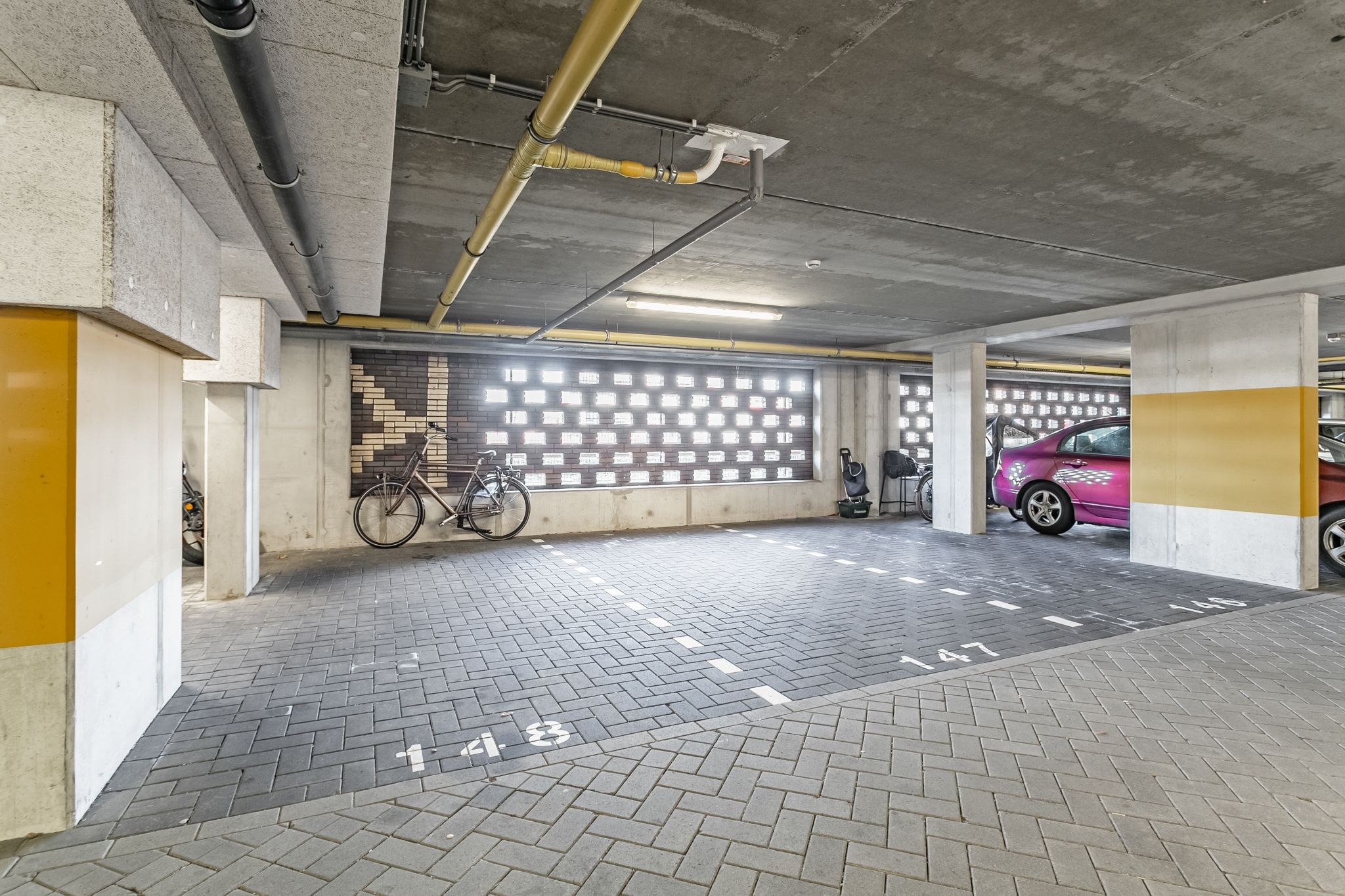 Foto 30 van Vurehout 435