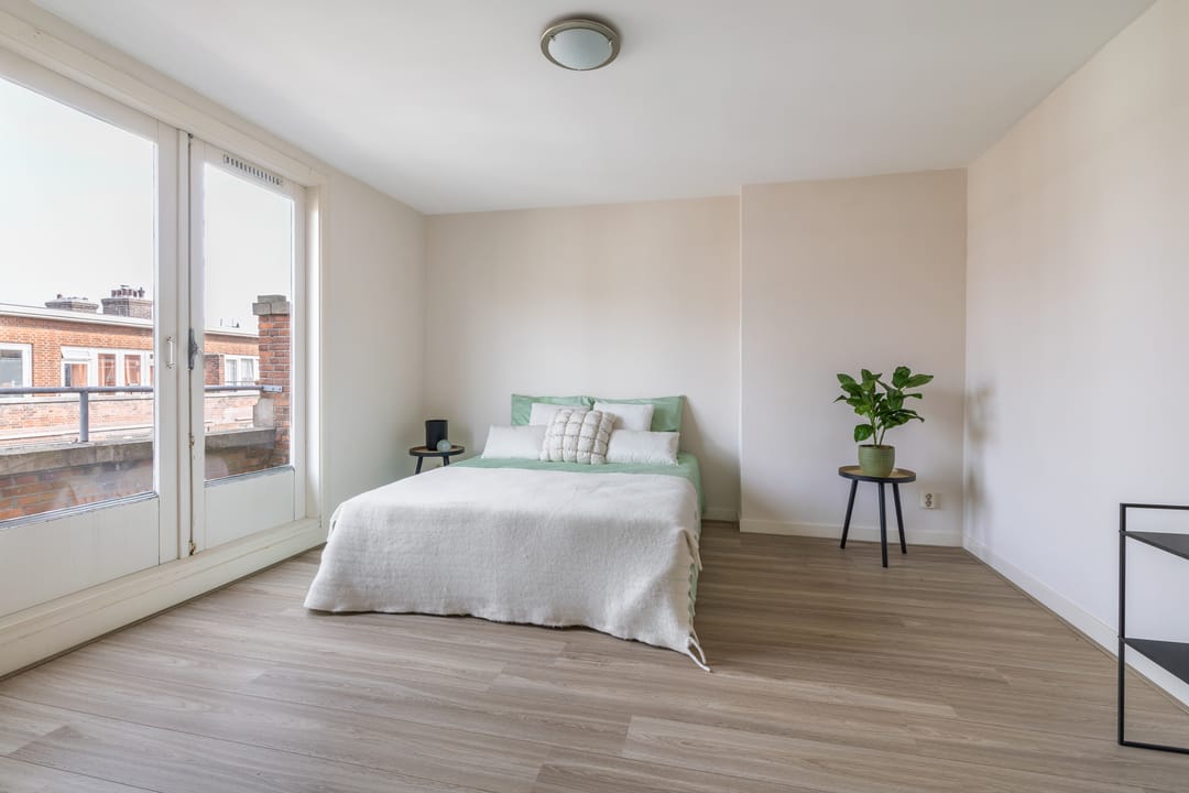 Photo 17 of Bisschopstraat 36-B02