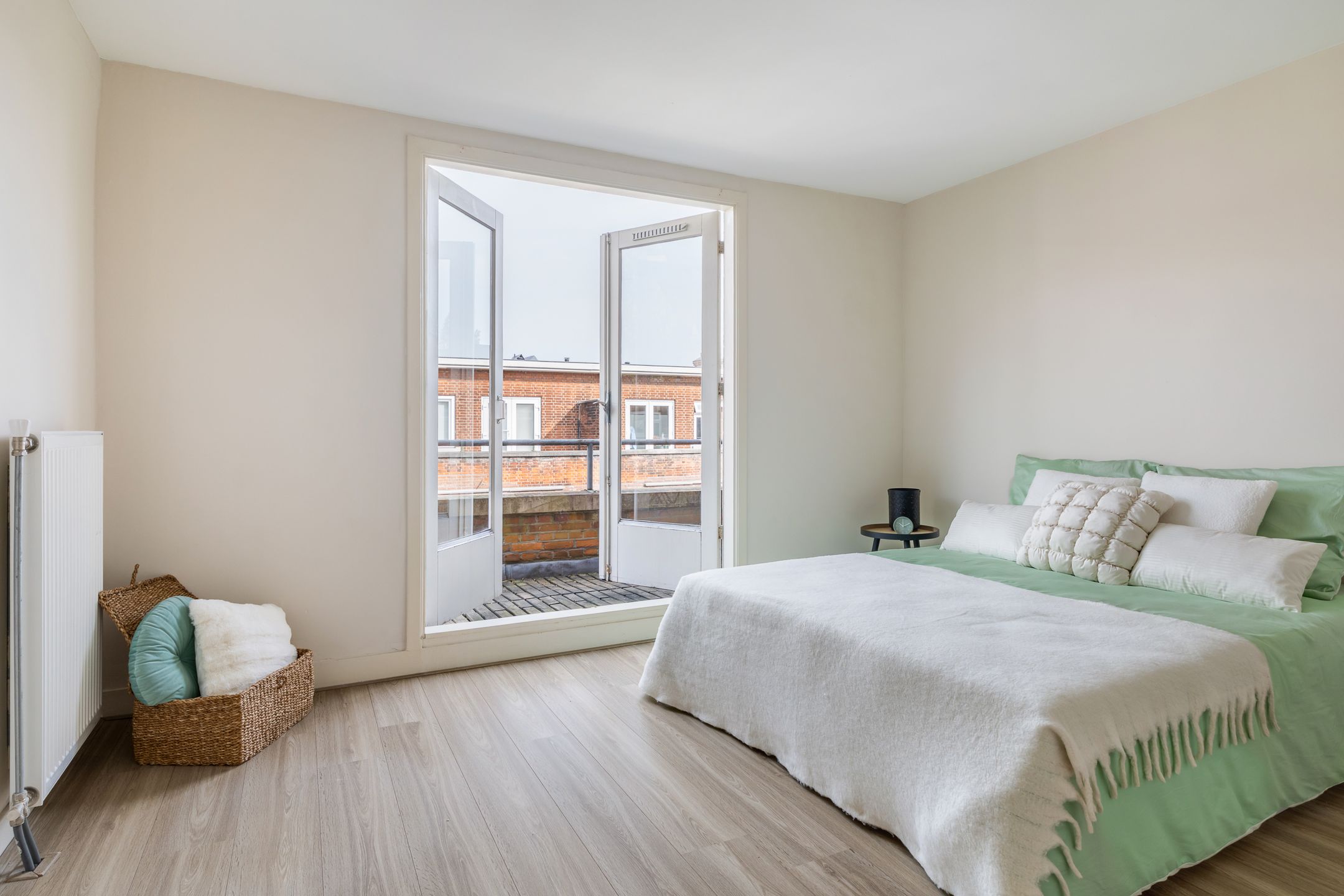 Photo 18 of Bisschopstraat 36-B02