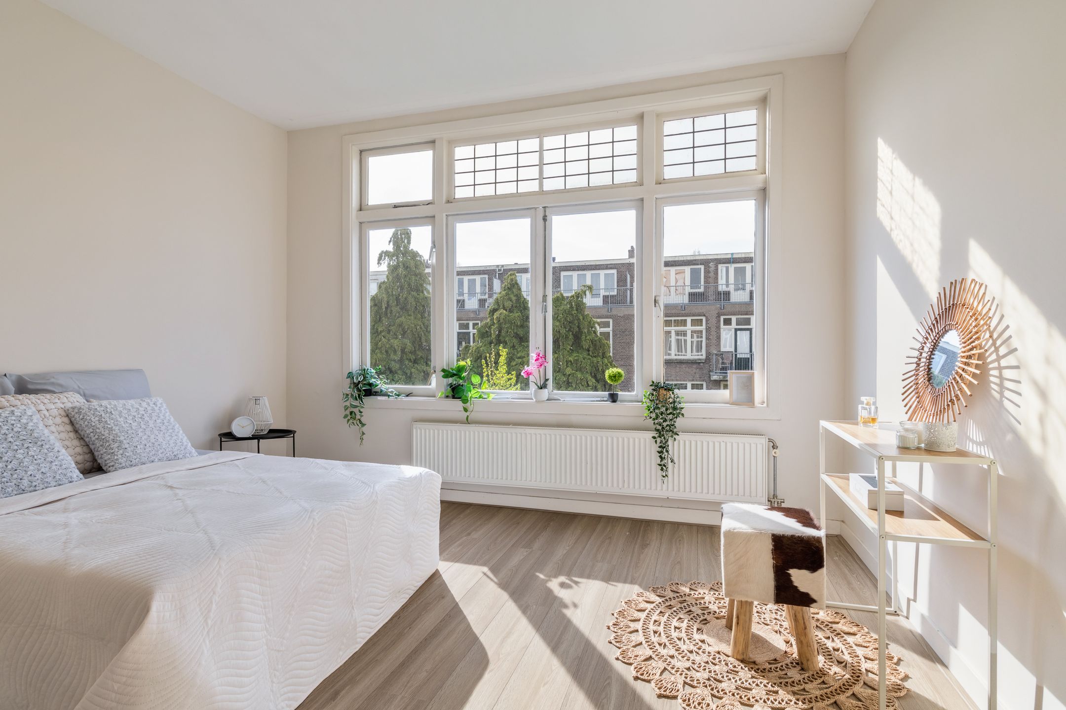 Photo 12 of Bisschopstraat 36-B02