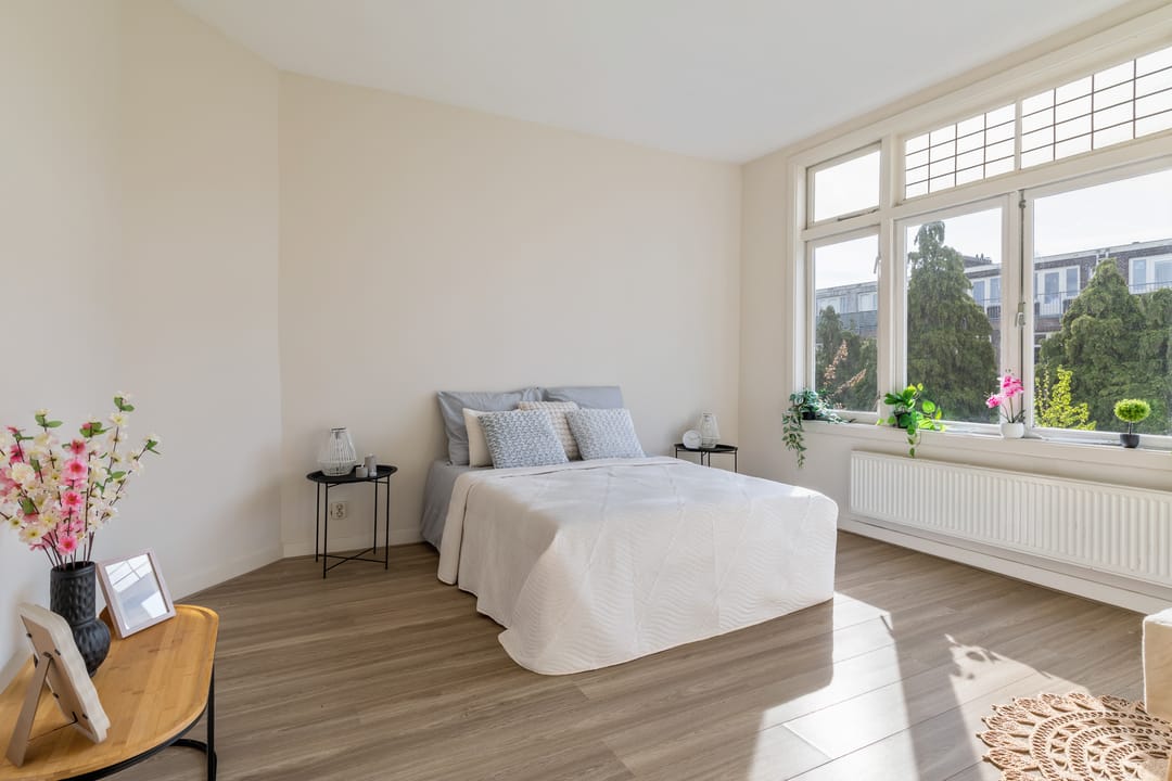 Photo 11 of Bisschopstraat 36-B02