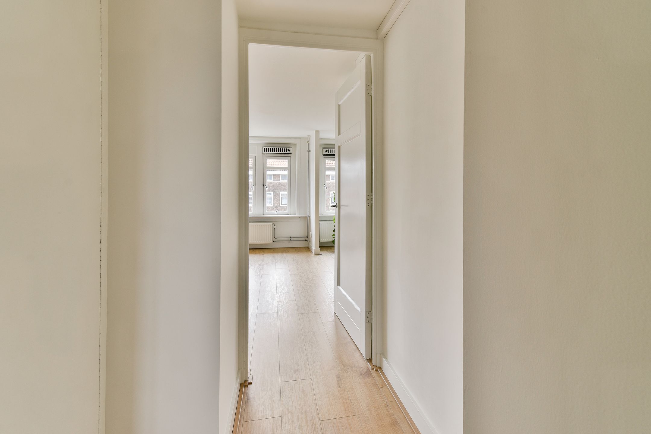 Foto 12 van Jan van Galenstraat 130-4