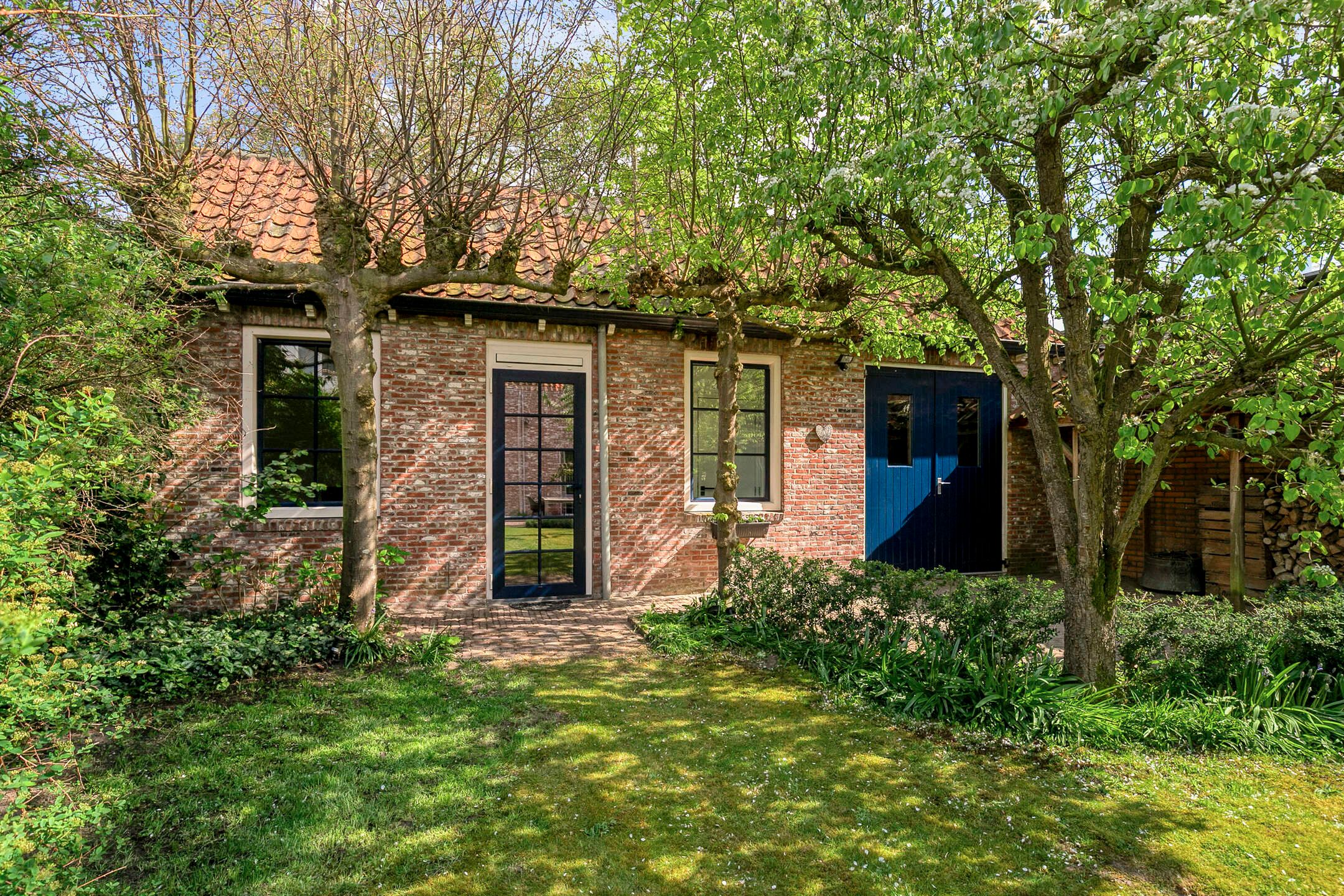 Photo 42 of Laarstraat 16