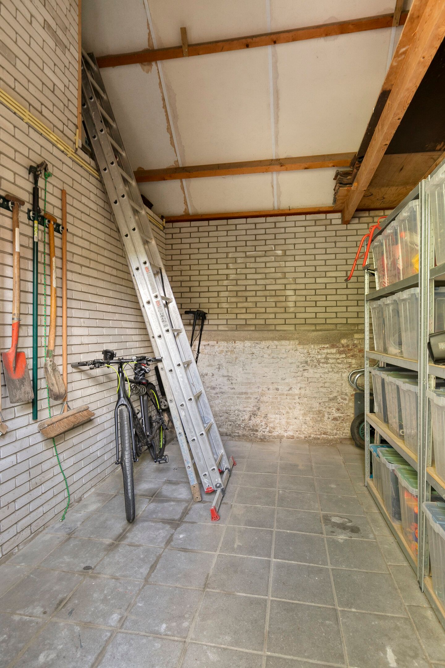 Photo 51 of Laarstraat 16