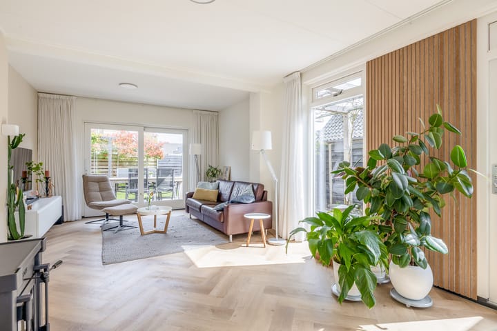 Photo 2 of Dennenlaan 42