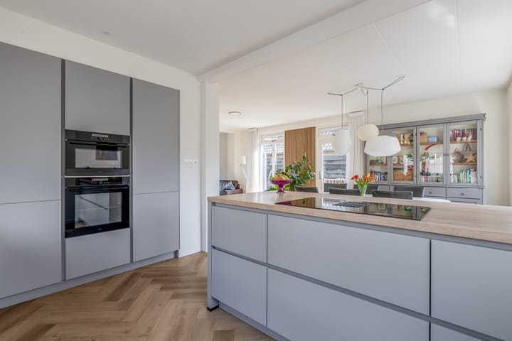 Photo 4 of Dennenlaan 42