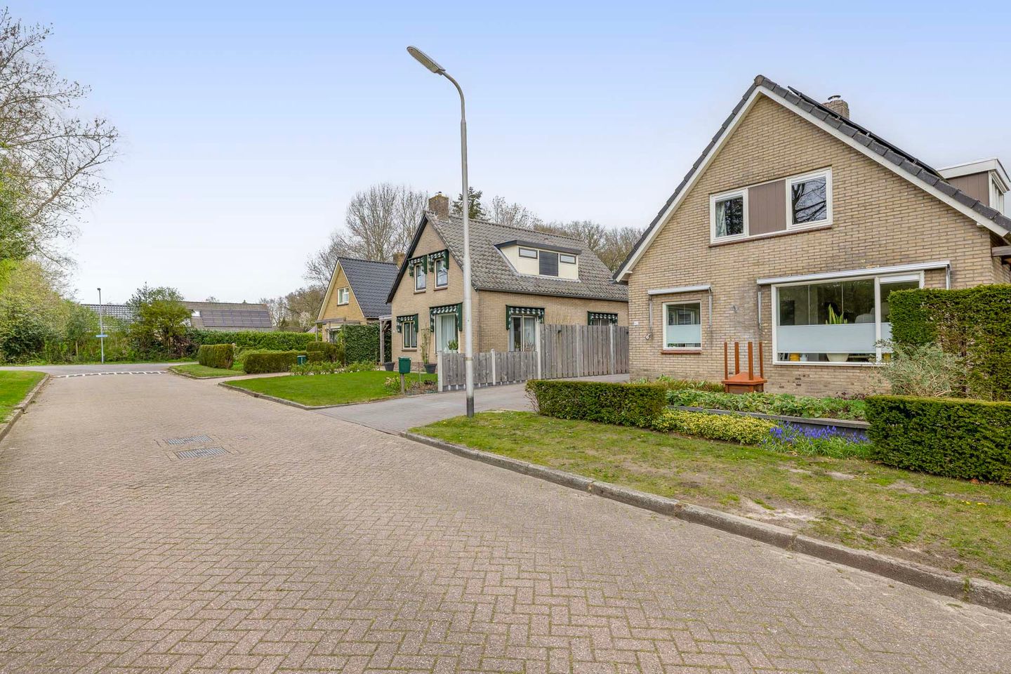 Foto 64 van Dennenlaan 42