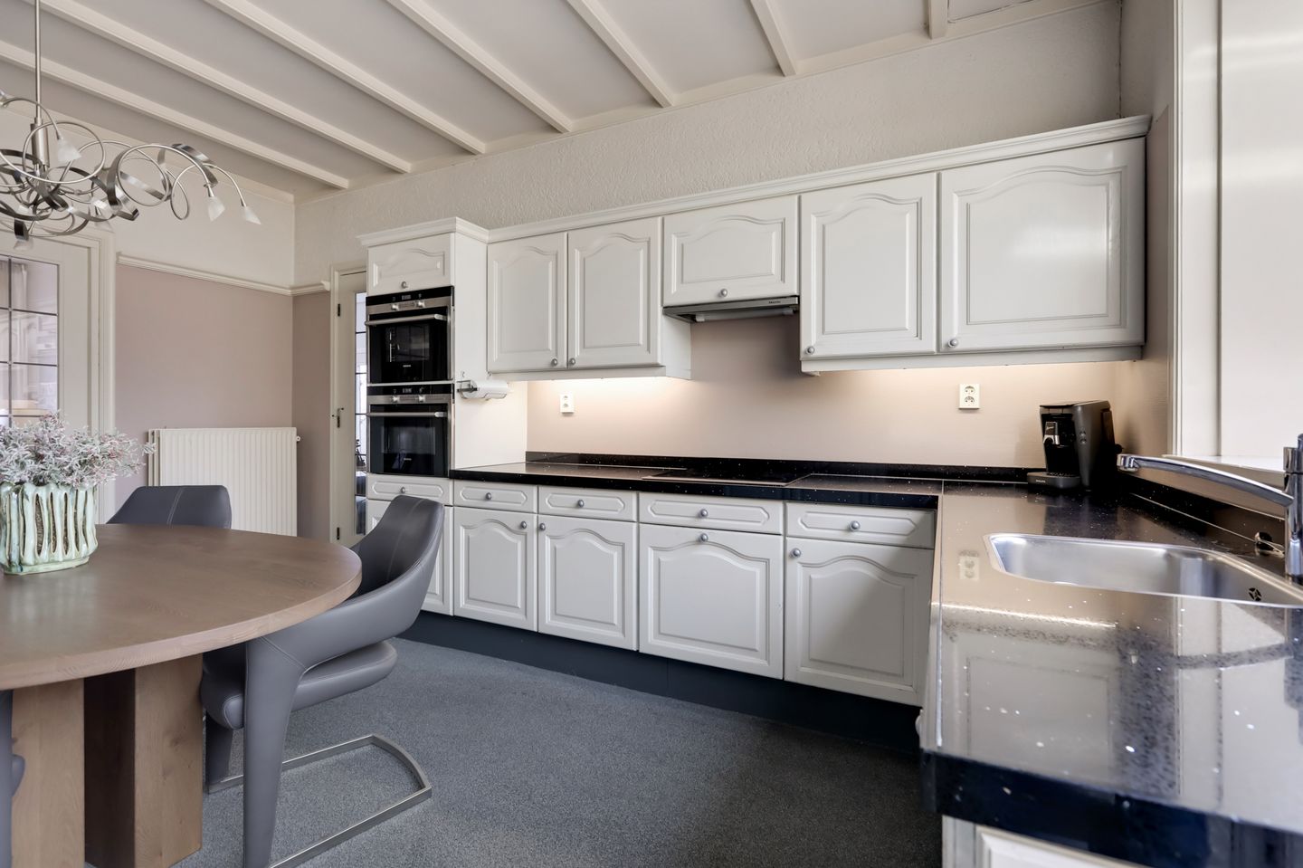 Foto 20 van Meester Lovinklaan 8