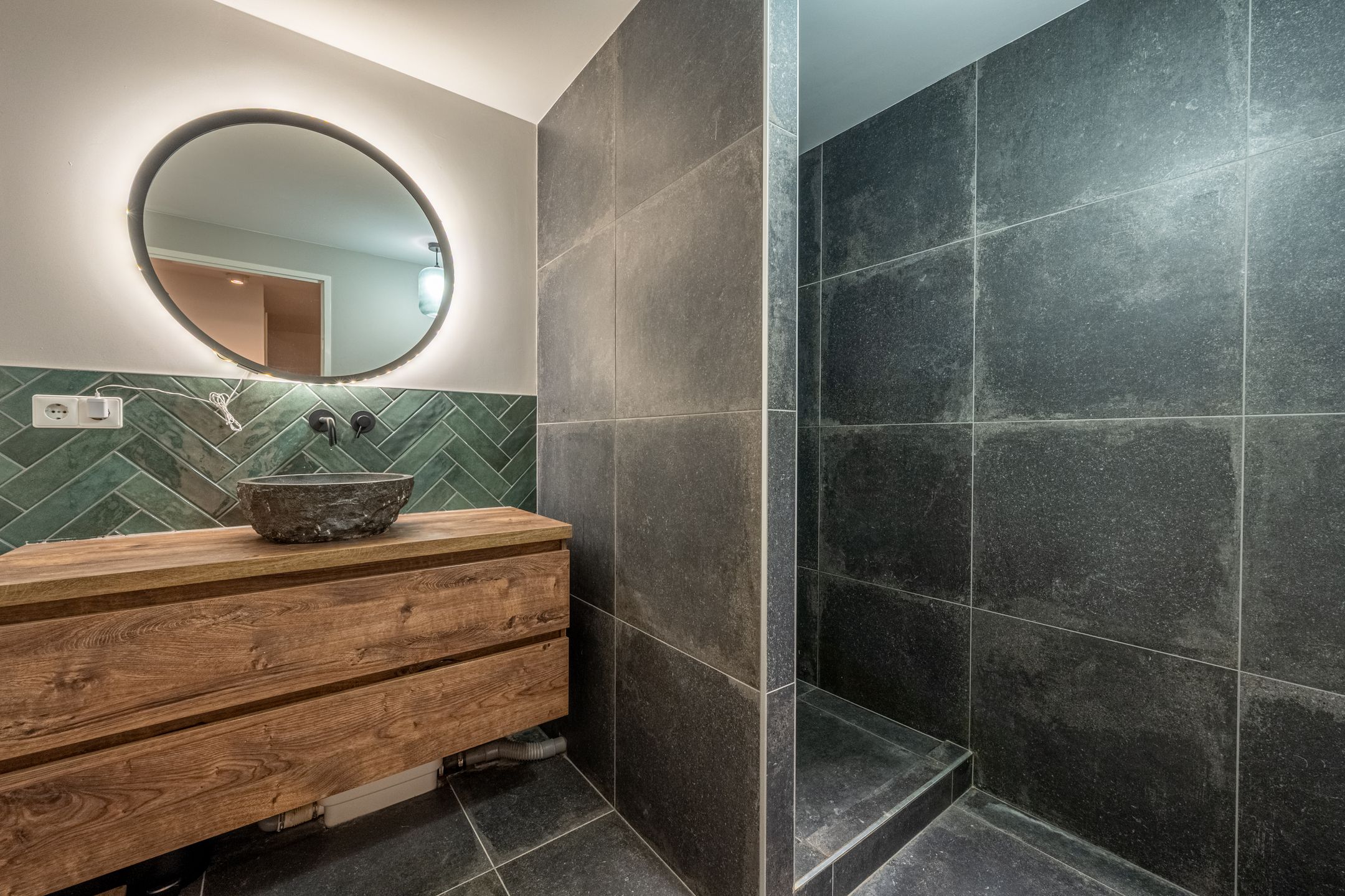 Foto 9 van Eendrachtsweg 46-B