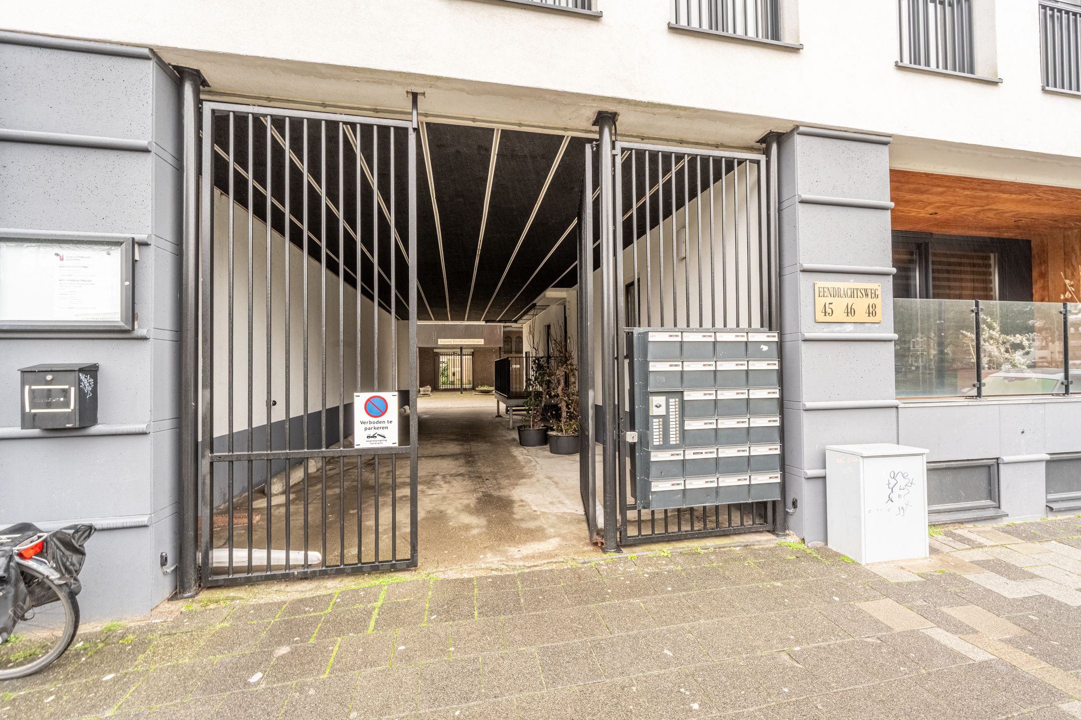 Foto 15 van Eendrachtsweg 46-B