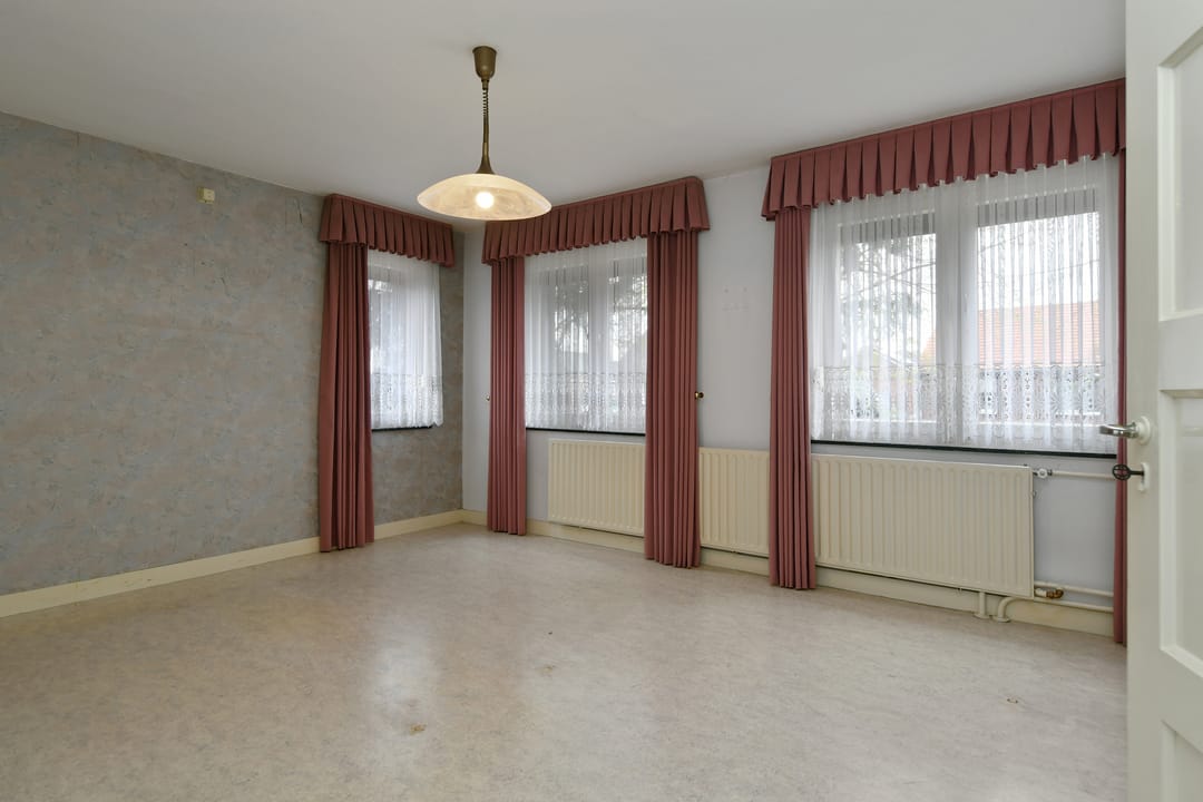 Spacious detached property with apartment and large plot in Echt — 16