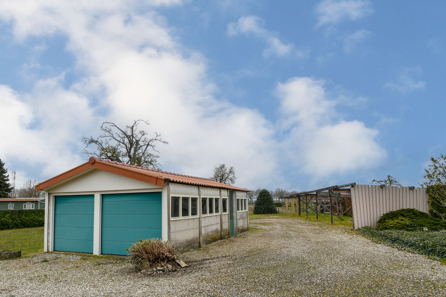Spacious detached property with apartment and large plot in Echt — 35