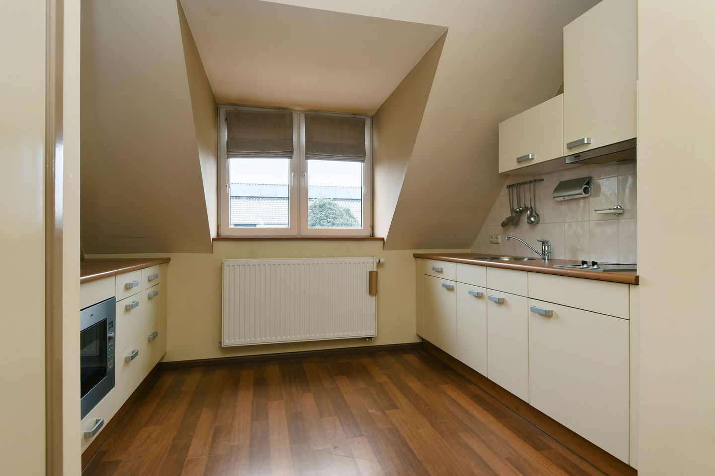 Spacious detached property with apartment and large plot in Echt — 25