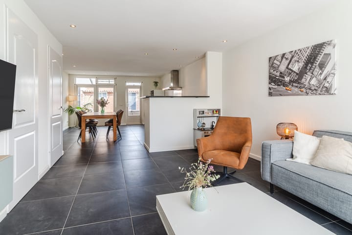 Foto 2 van Deinumstraat 16