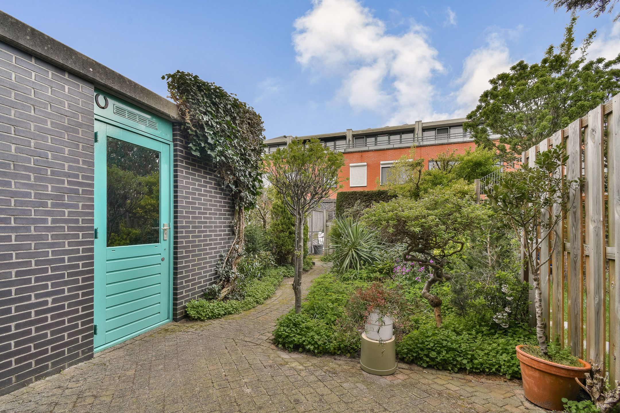 Photo 12 of A. Noordewier-Reddingiuslaan 207