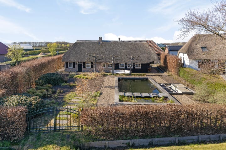 Photo 4 of Belversestraat 27-A