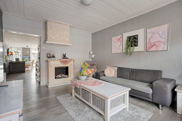 Foto 3 van Esdoornstraat 21