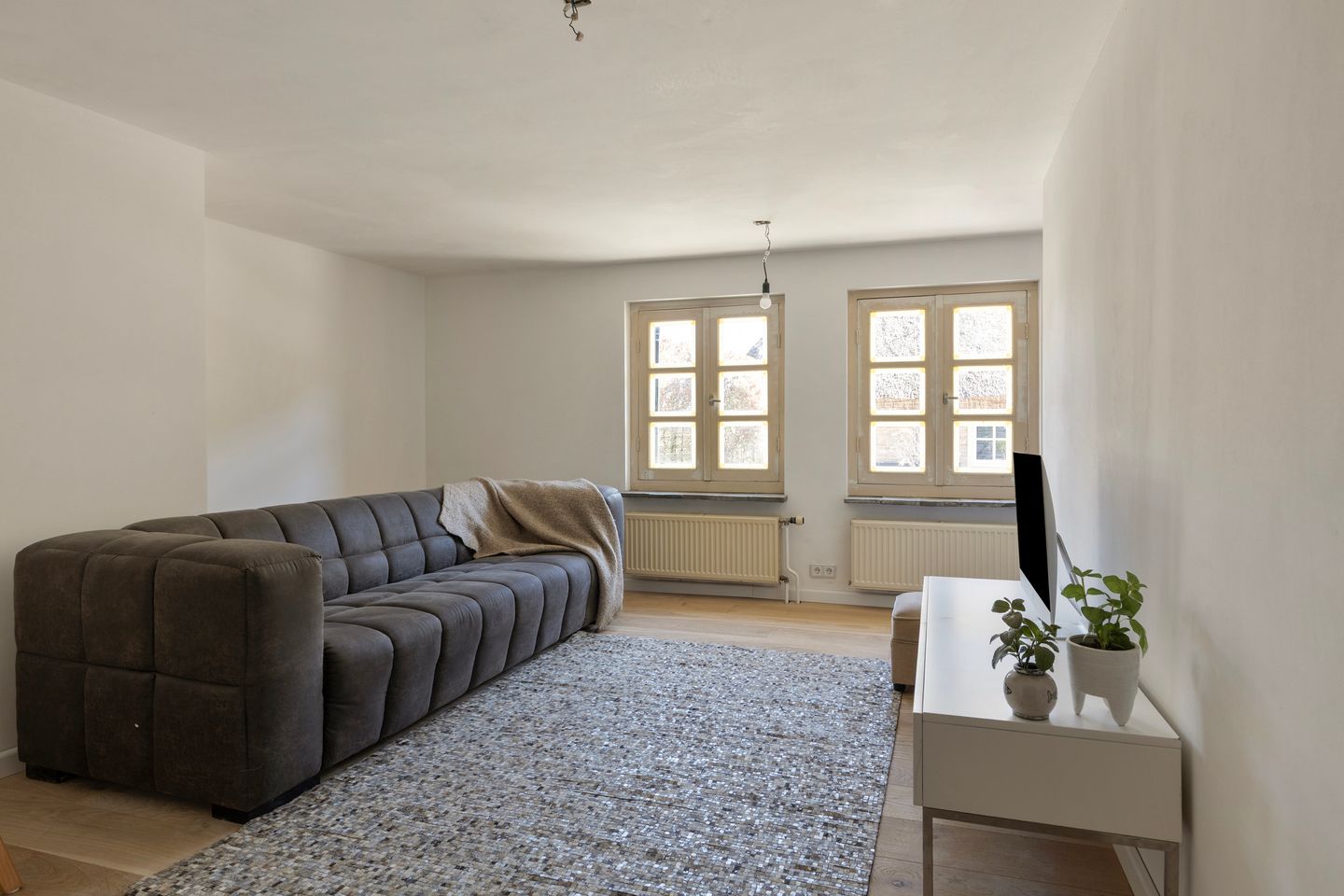 Photo 35 of Belversestraat 27-A