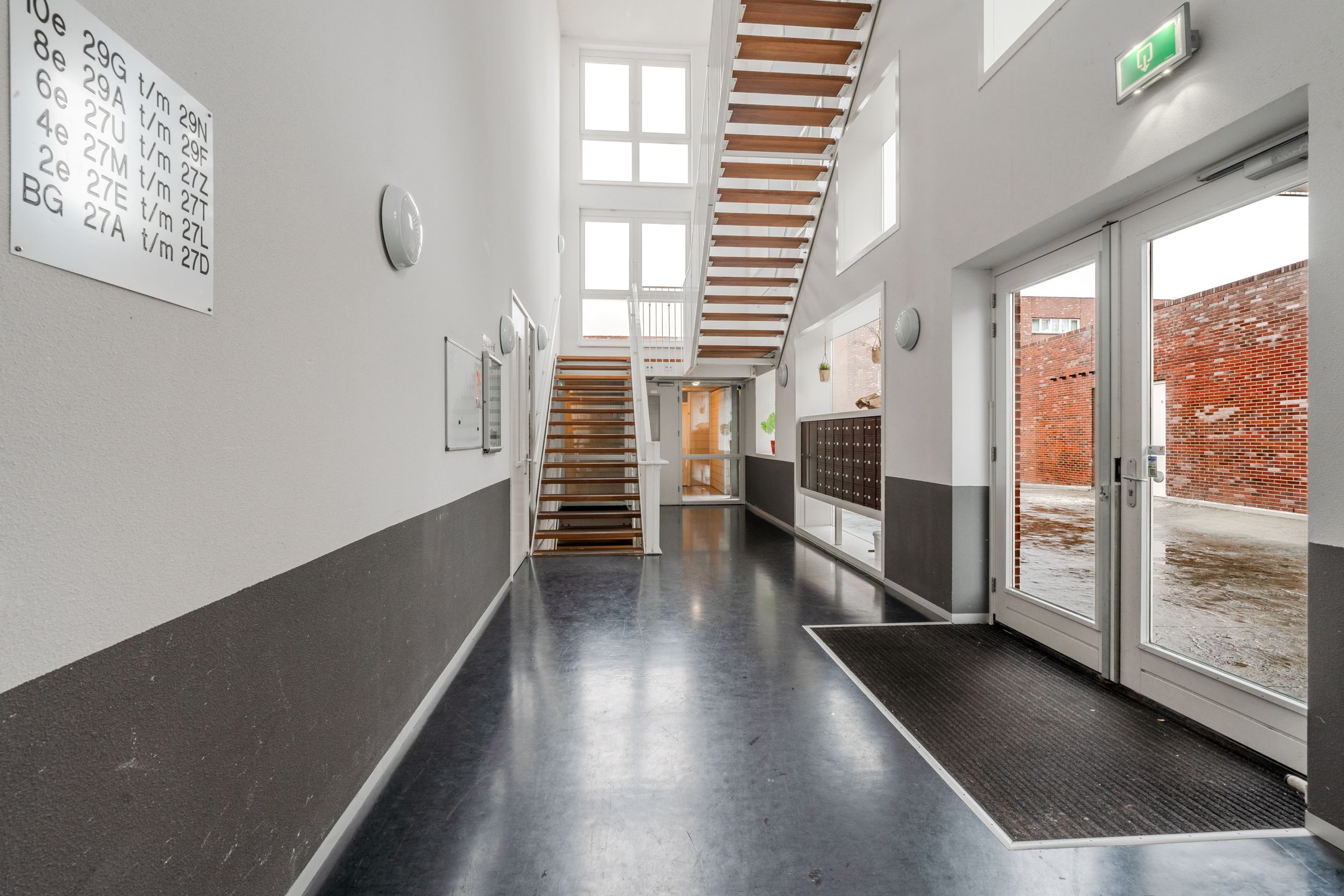 Photo 39 of Ottho Heldringstraat 27-R