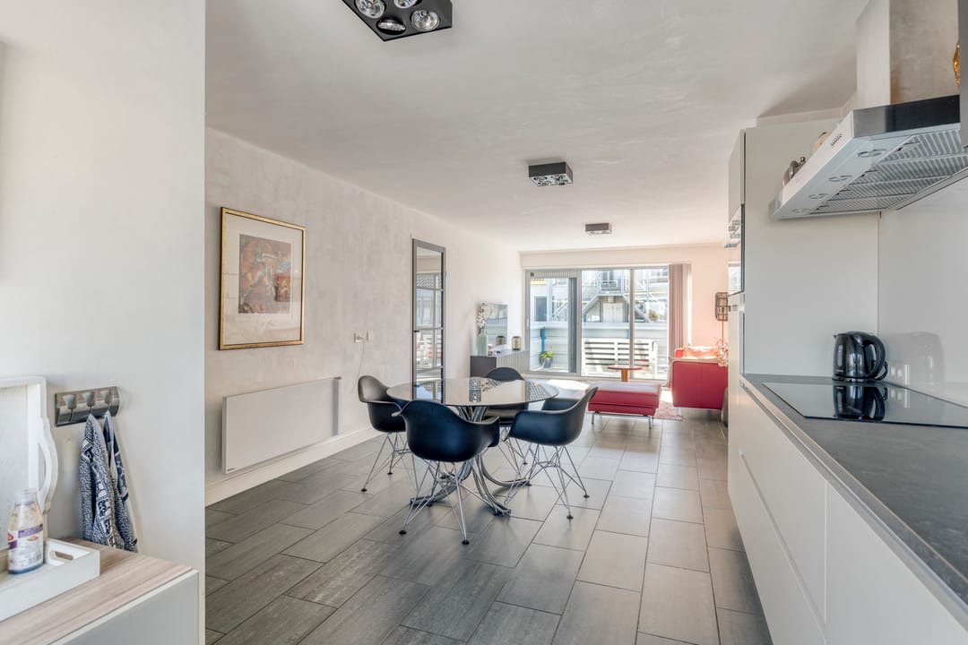 Photo 17 of Port Broclede 38