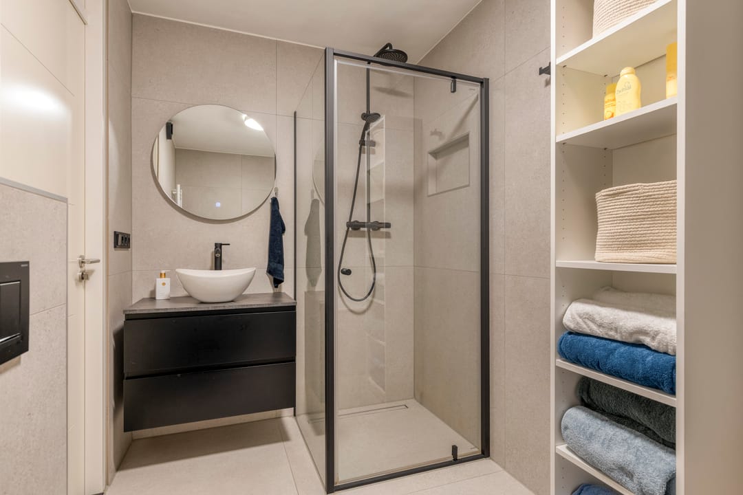 Photo 23 of Port Broclede 38