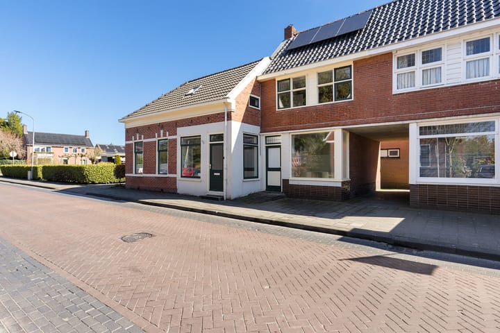Photo 4 of Hoofdstraat 8