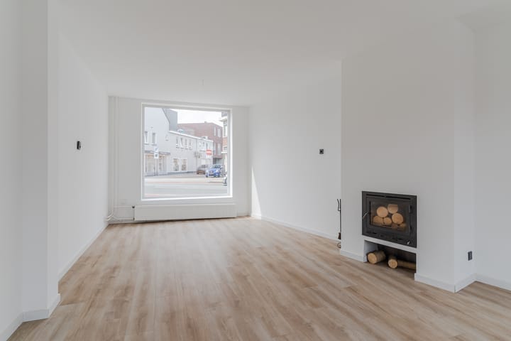 Foto 3 van Korvelplein 2