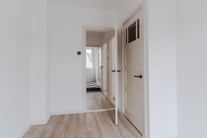 Hoekwoning te koop: Korvelplein 2, Tilburg