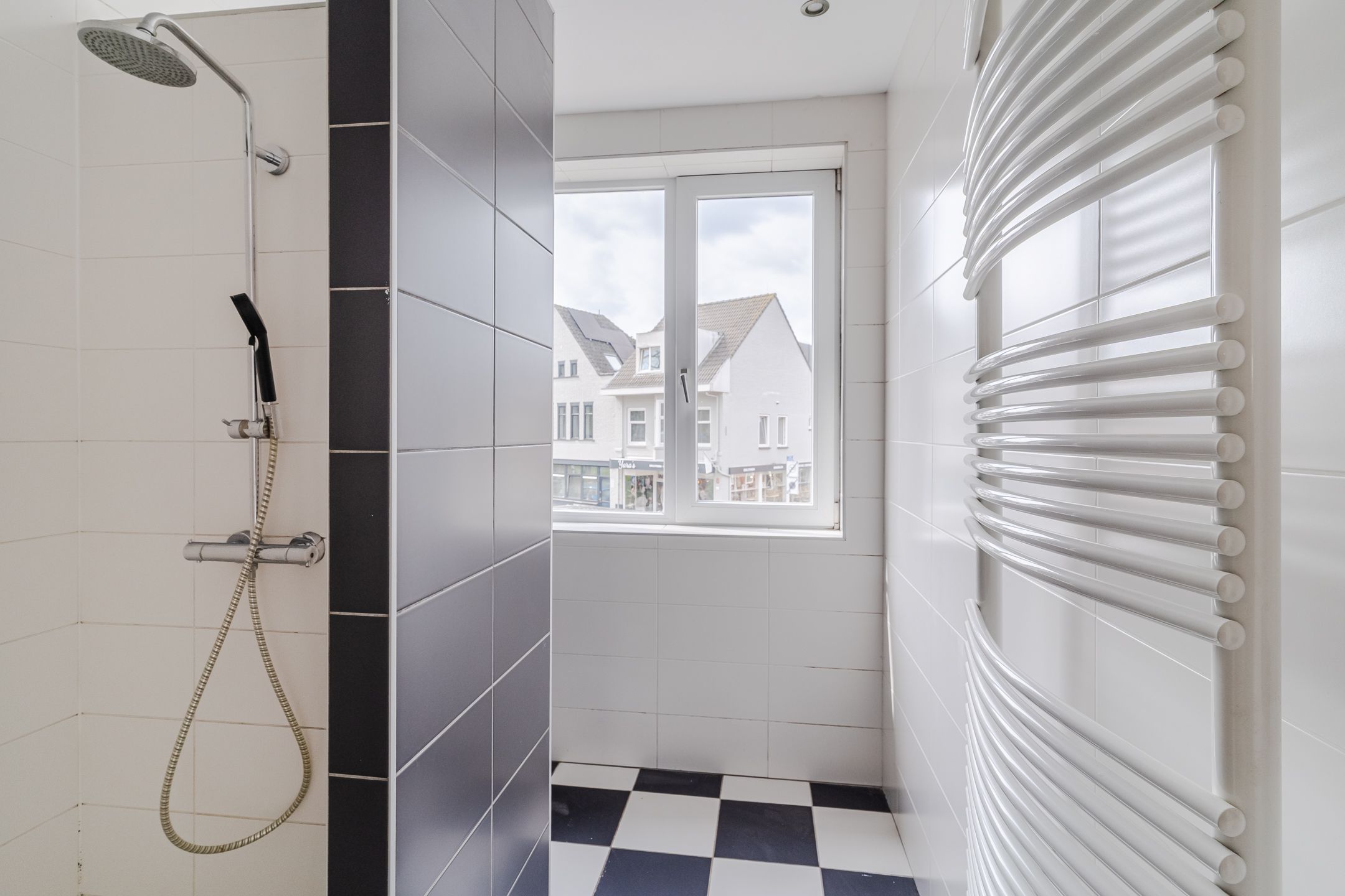 Foto 21 van Korvelplein 2