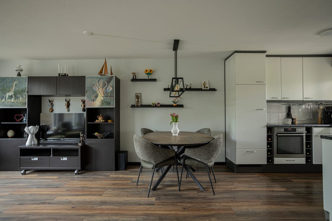 Spacious Family Home with 4 Bedrooms and Sunny Garden in Hoofddorp — 13