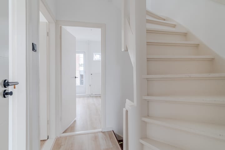 Hoekwoning te koop: Korvelplein 2, Tilburg