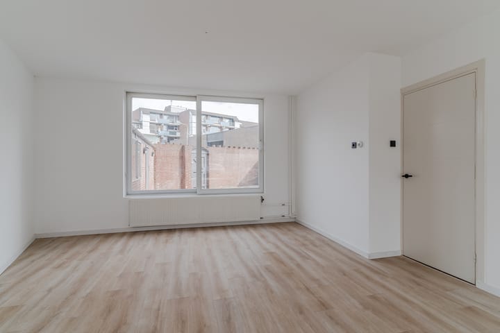 Hoekwoning te koop: Korvelplein 2, Tilburg