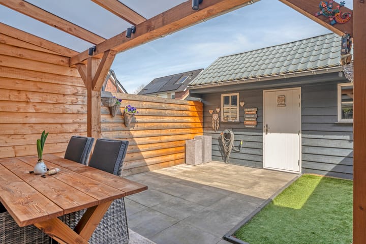 Photo 4 of de Hagen 104