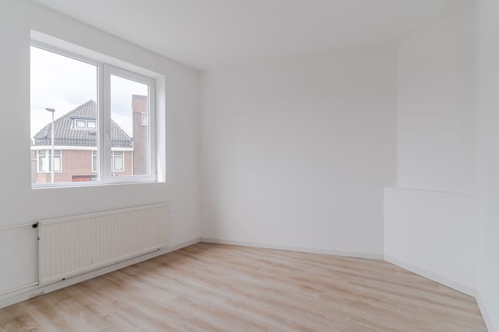 Hoekwoning te koop: Korvelplein 2, Tilburg