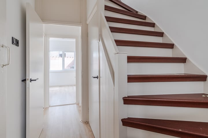 Hoekwoning te koop: Korvelplein 2, Tilburg