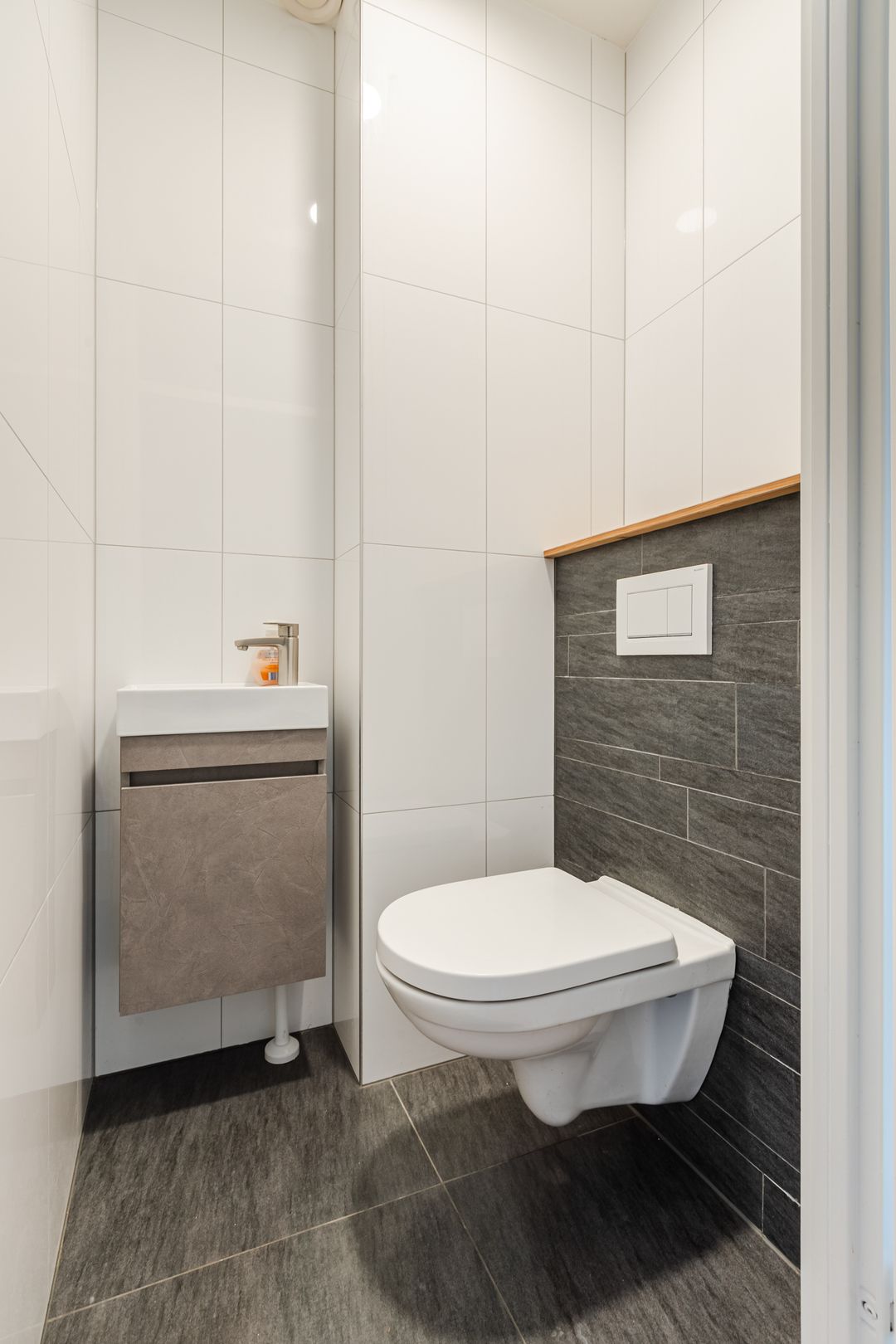 Foto 16 van Zwaluwstraat 43