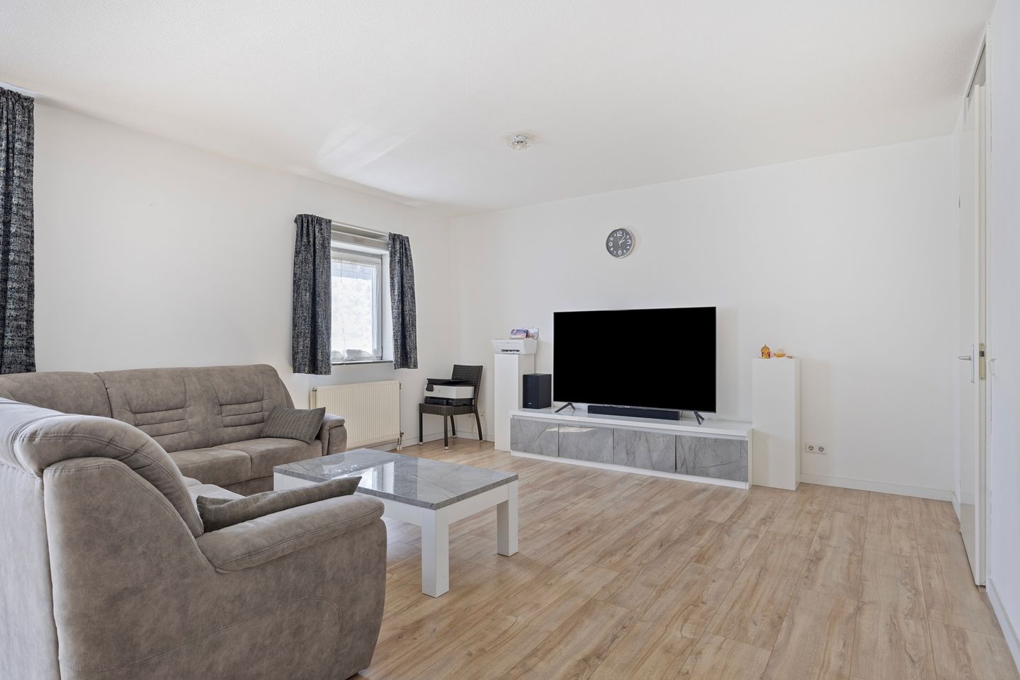 Photo 10 of Anna Blamansingel 239