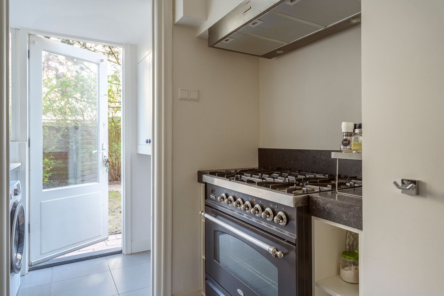 Foto 29 van Van Neckstraat 36