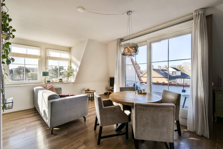 Photo 4 of Verburchlaan 1-G