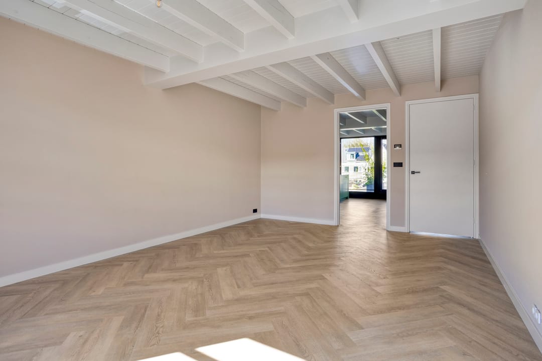 Photo 8 of Beatrixstraat 23-A