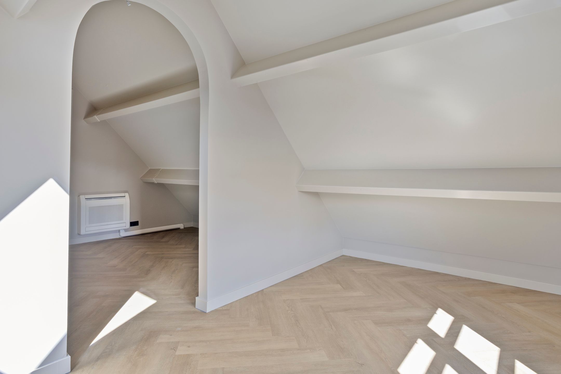 Photo 24 of Beatrixstraat 23-A