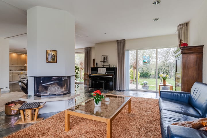 Foto 3 van van Marlotstraat 69