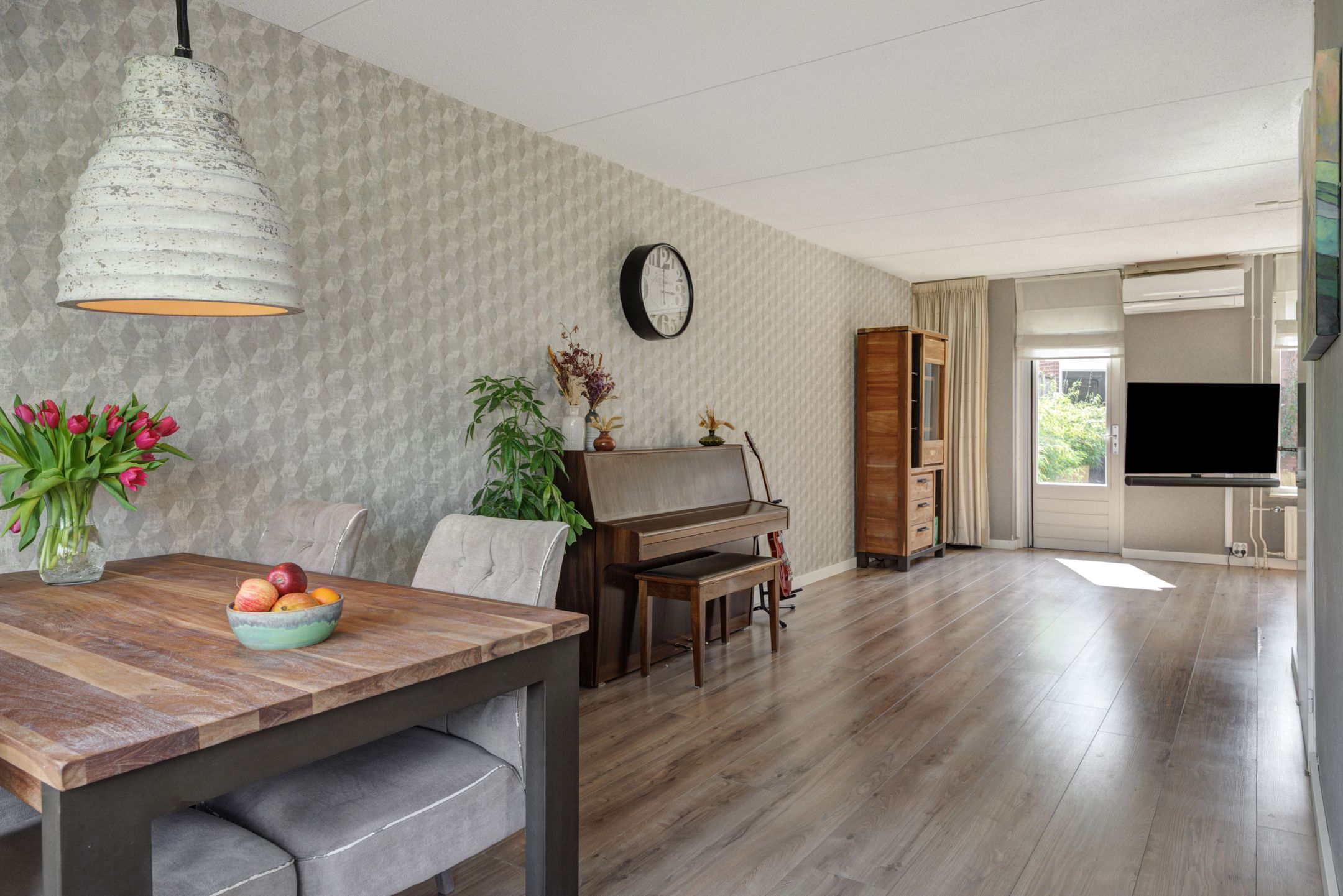 Photo 9 of Hunzestraat 32