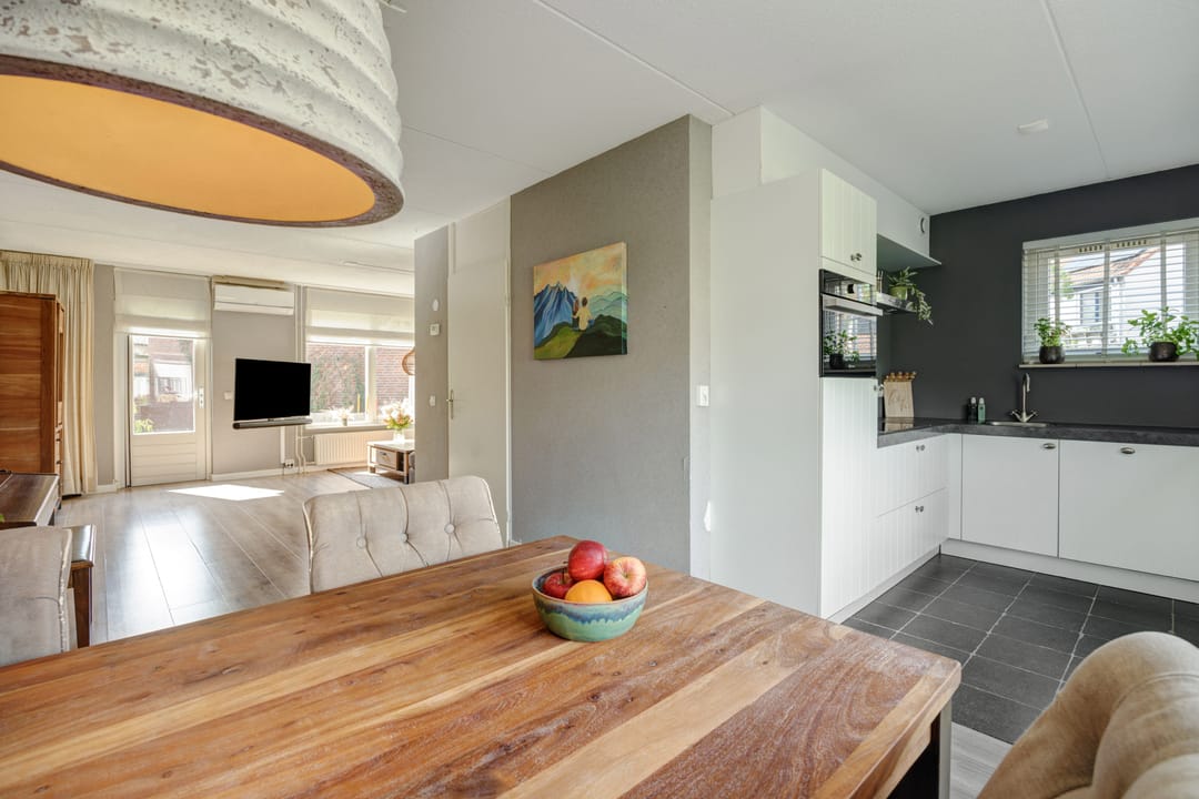 Photo 8 of Hunzestraat 32