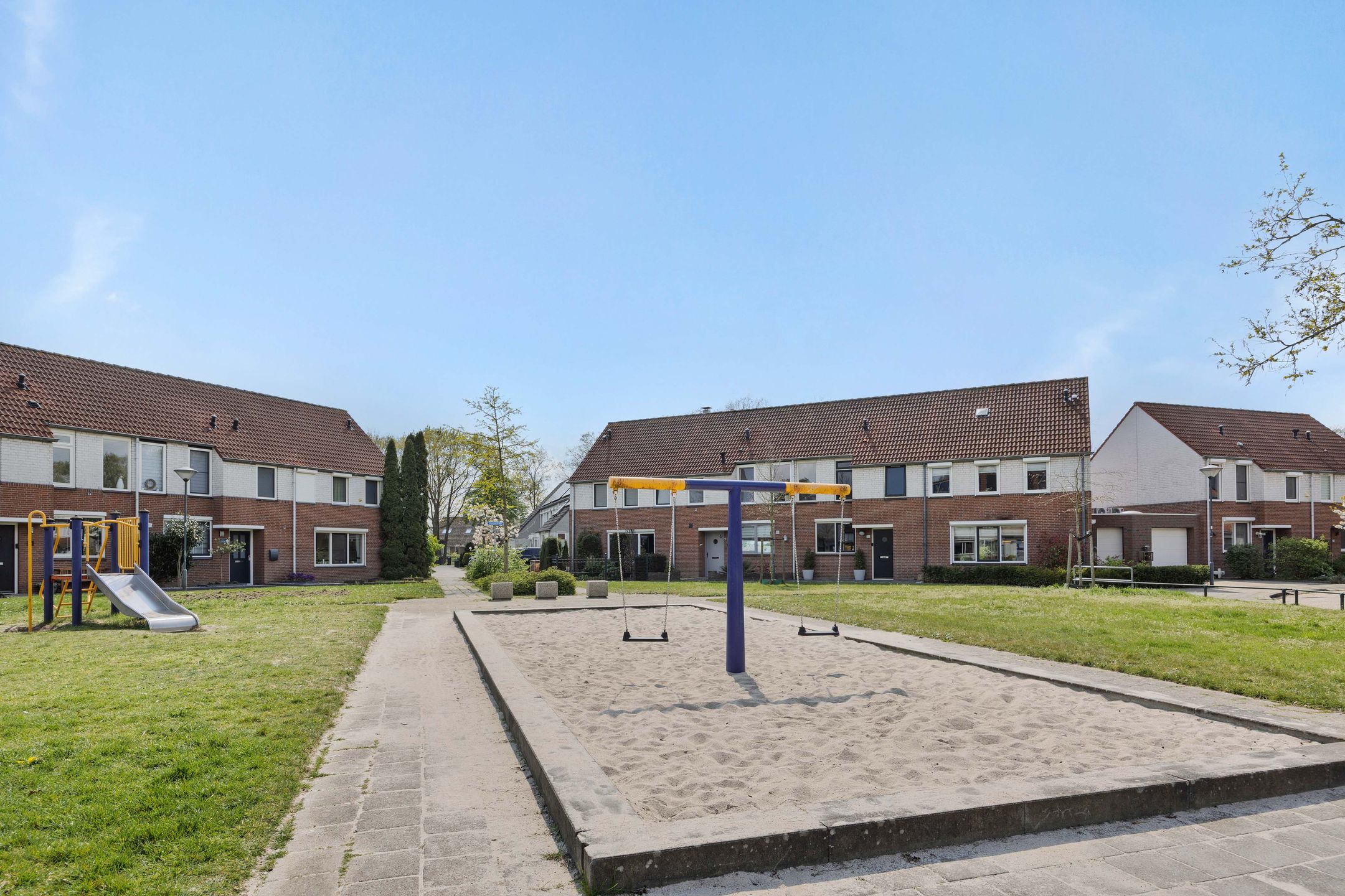 Photo 33 of Hunzestraat 32